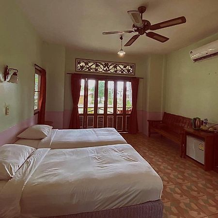 Koh Mook Resort Exterior photo