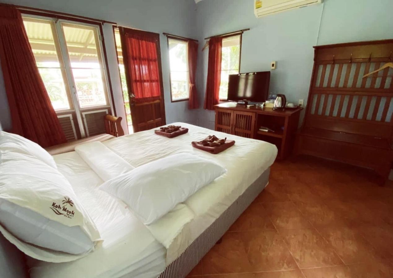 Koh Mook Resort Exterior photo