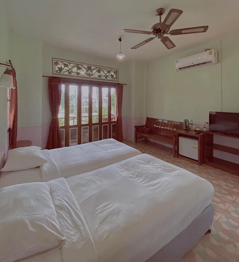 Koh Mook Resort Exterior photo